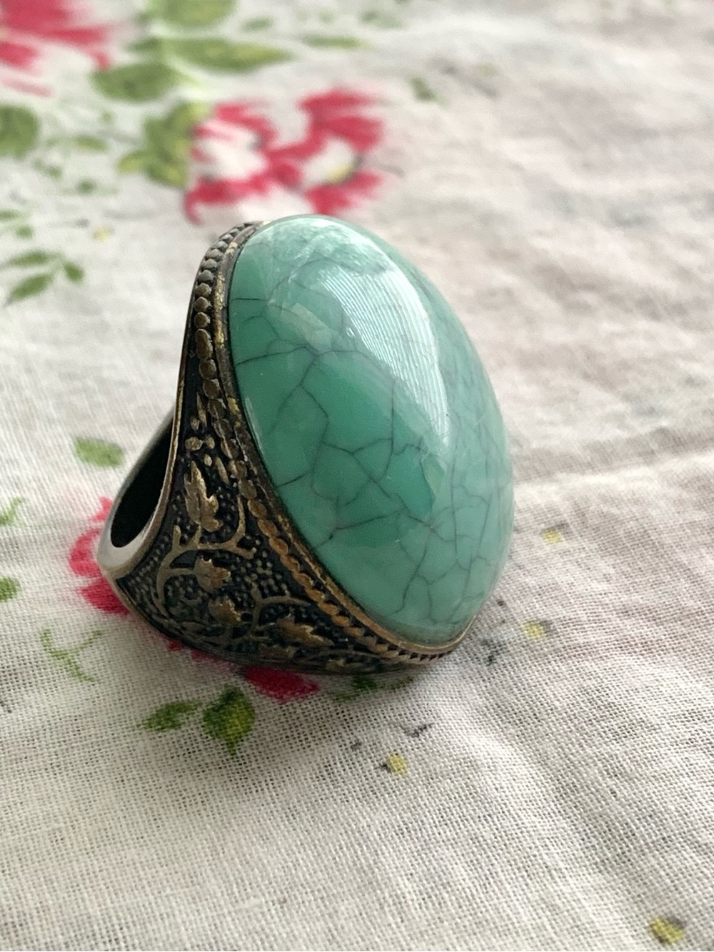 Vintage Turquoise Round Floral Design Ring